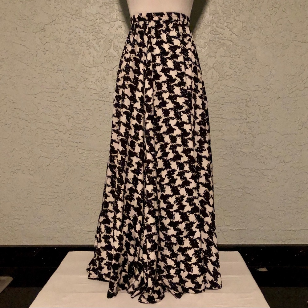 Lucky & Coco Maxi Skirt - Sz M